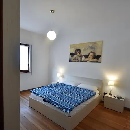 Casa Anna 아파트 Arizzano